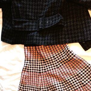 Multi-Colored Knit Houndstooth Skirt w/ Wide Black Elastic Waist Band, Size Med